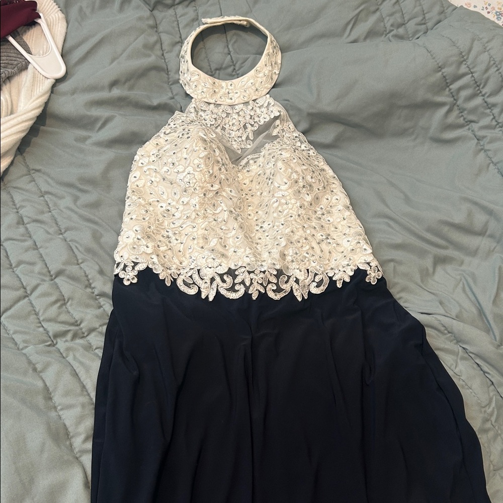 Juniors prom/winter formal dress